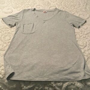 V Neck, slouch pocket T shirt